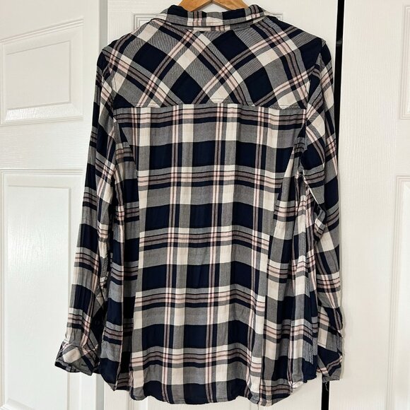 Torrid Navy Blue Pink Plaid Button Front Shirt Rayon Long Sleeve Size 1X EUC - Picture 5 of 7